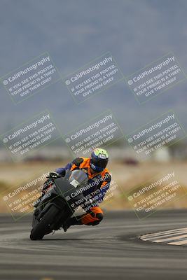 media/Nov-15-2025-Race Pace (Sat) [[8de605a2d8]]/Non Verified Riders (1st 20 Minutes)/Turn 4 (1010am)/